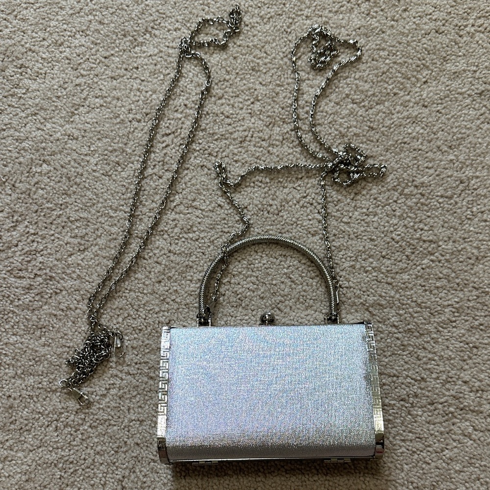 Elegant Silver Handbag and crossbody